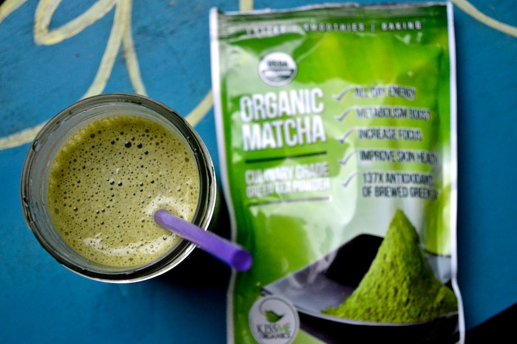 Matcha Green Tea Smoothie | www.thefreshfind.com
