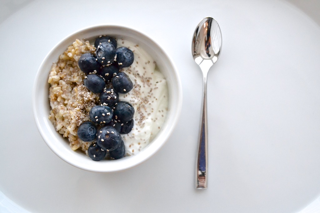 Greek Yogurt, Chia Seeds and Blueberries |www.thefreshfind.com