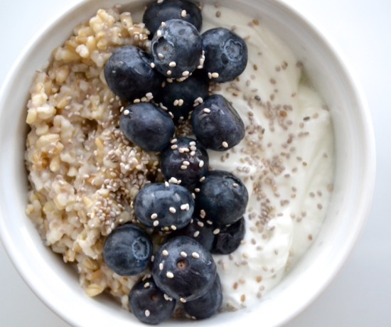 Greek Yogurt, Chia Seeds and Blueberries |www.thefreshfind.com