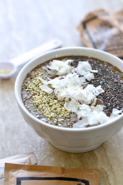 Hemp Protein Smoothie Bowl with LeanHemp | thefreshfind.com