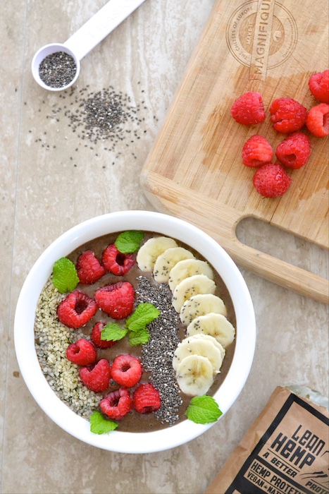 Hemp Protein Smoothie Bowl with LeanHemp | thefreshfind.com