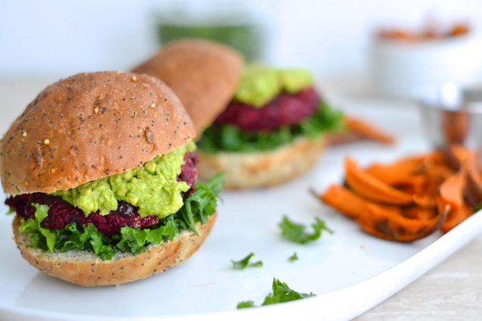 Beet Veggie Burgers- packed with beets, black beans and quinoa. SO delicious and hearty! | thefreshfind.com