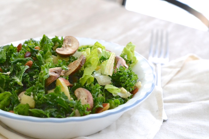 Sweet and Spicy Kale Salad | thefreshfind.com