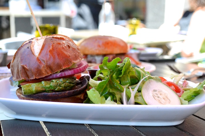 Farmhouse Evanston Veggie Patty | thefreshfind.com