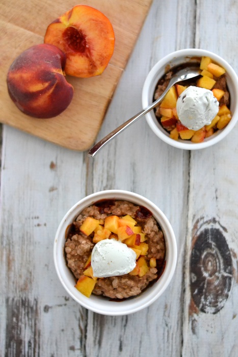 Gluten Free Peach Cobbler | thefreshfind.com