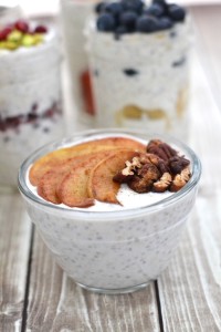 Apple Pie Overnight Oats | thefreshfind.com