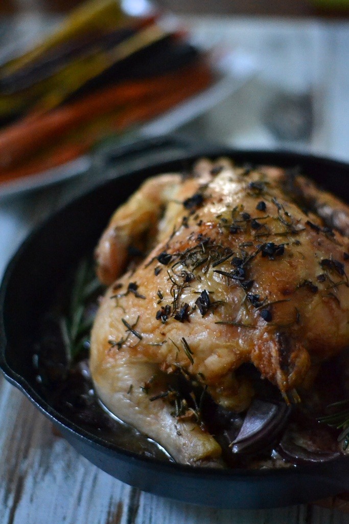 Rosemary Garlic Roasted Chicken | thefreshfind.com