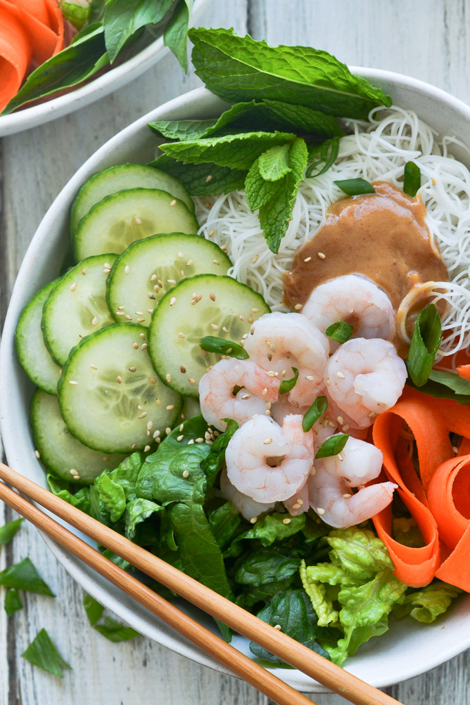 Spring Roll in a Bowl | thefreshfind.com